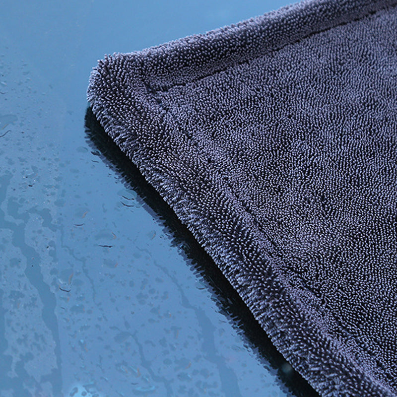 Gedraaide microvezeldoek voor het wassen van auto's en het reinigen van ruiten