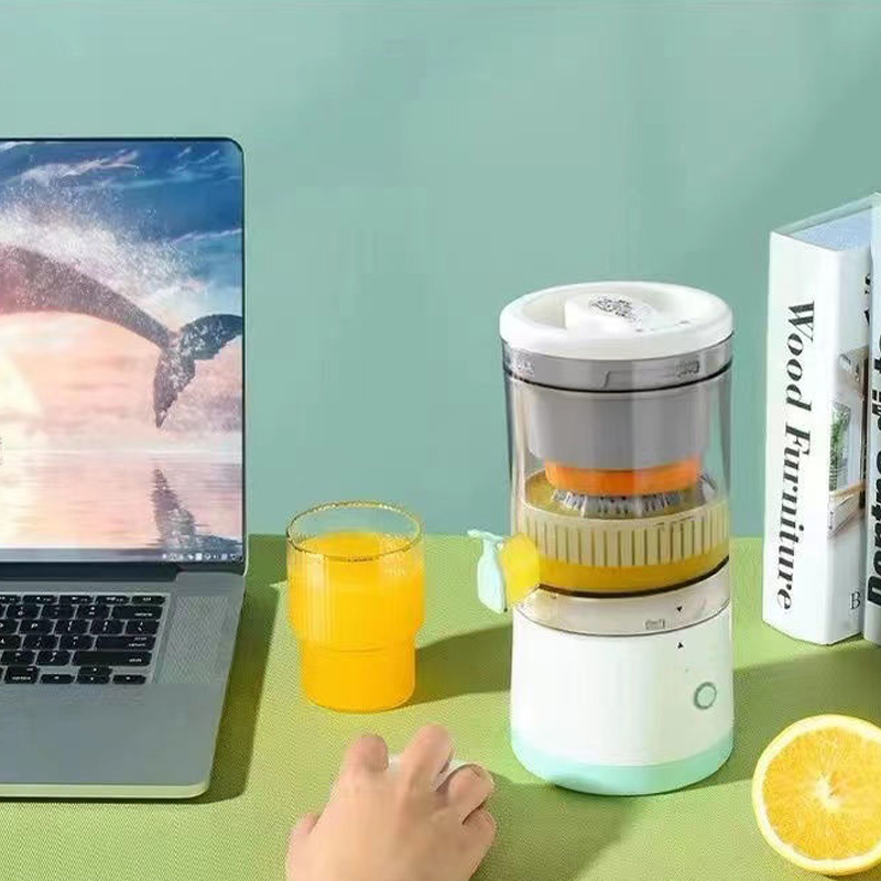 JuiceMate™ – Mini Elektrische Fruitpers voor Vers Sap Overal | 50% KORTING